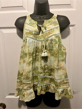Rose & Olive Top Tank Cami Boho Floral Medium Women Green V-Neck Sleeveless tee